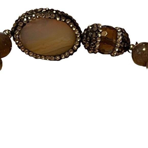 Costume Grey Agate Beaded Bracelet Stretchable w/ Crystal Capped Grey Stones - Picture 4 of 5